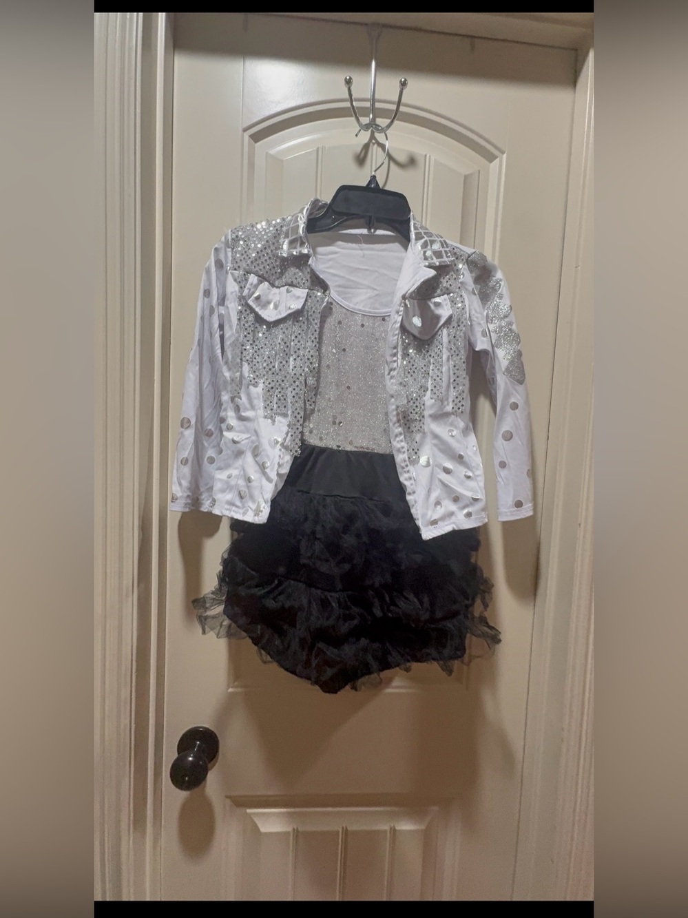 Nickelodeon That Girl Lay Lay Princess Slay Costume Set Youth Small